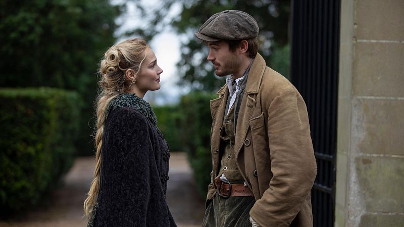 'El bazar de la caridad': personajes y reparto de la serie que revive una tragedia histórica