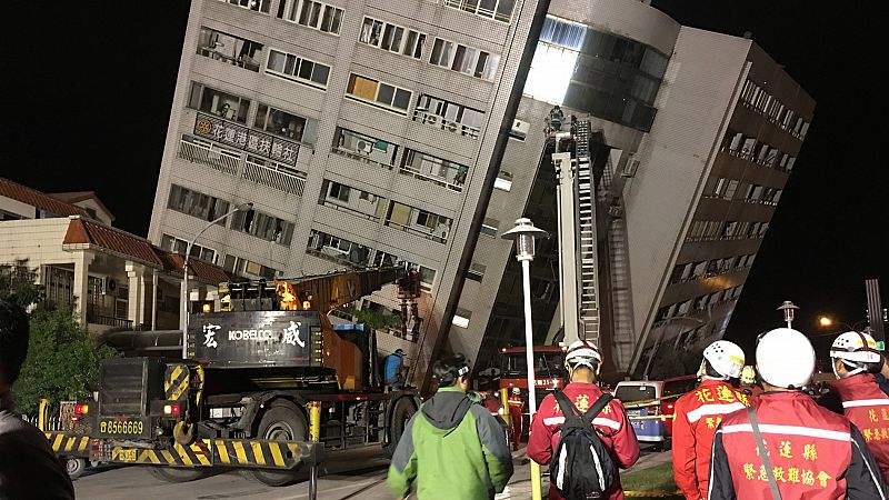 Al menos cinco muertos y más de 200 heridos tras un terremoto en Taiwán