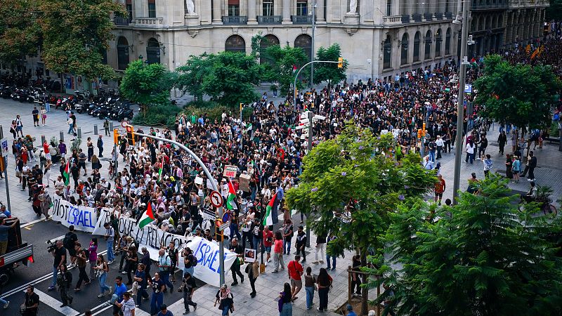 Segona manifestació a Barcelona per exigir l'alliberament dels activistes de la Flotilla