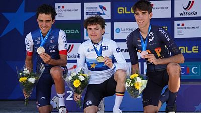 H�ctor �lvarez se cuelga la medalla de bronce en el Europeo sub-23 de ciclismo