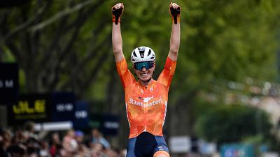 Demi Vollering se proclama campeona de Europa de ciclismo en ruta femenino
