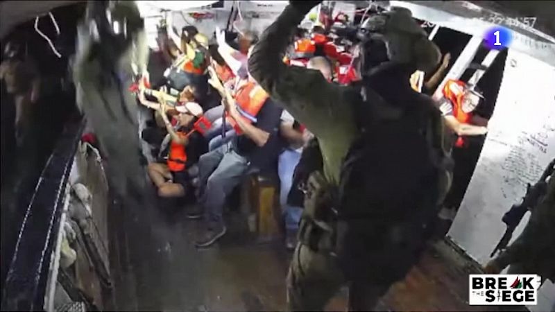 Albares confirma que este domingo regresarán a España 21 de los 49 tripulantes de la flotilla detenidos en Israel