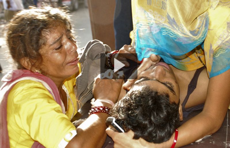 Al menos 144 muertos por una avalancha humana registrada en un templo en la India