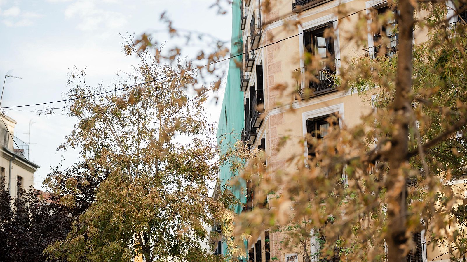 El colpaso de una planta inició el derrumbe del edificio en Madrid | Ver