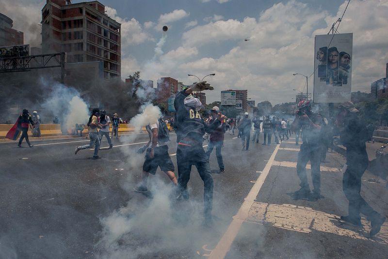 La Fiscalía de la Corte Penal Internacional abre un expediente preliminar a Venezuela por represión