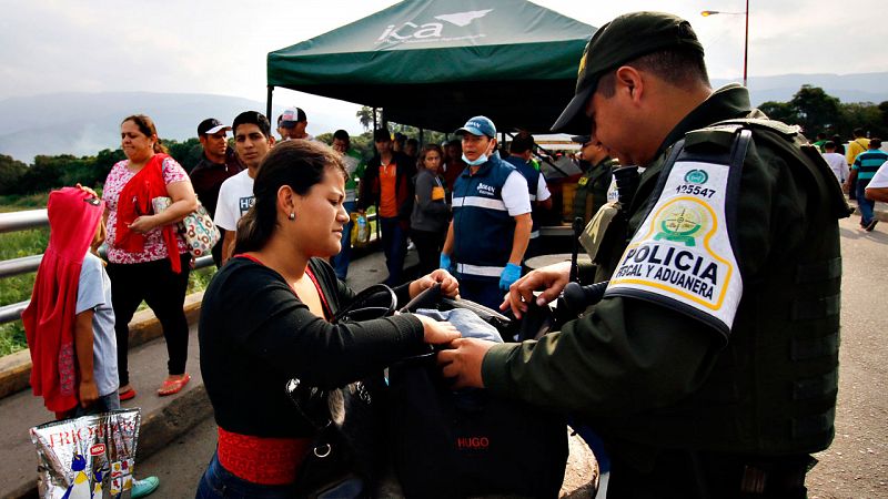 Colombia endurece los controles en la frontera ante la avalancha de venezolanos