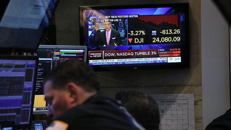 Wall Street vuelve a desplomarse con la caída de un 4,15% del Dow Jones