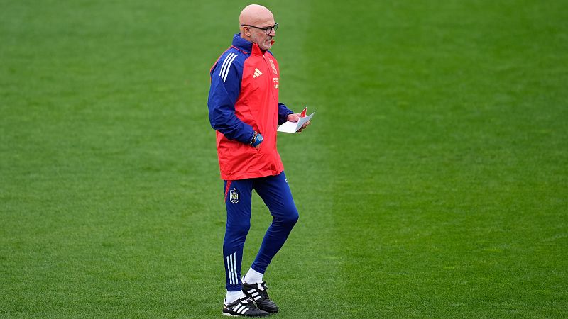 Luis de la Fuente no entiende "por qué se cargan más las tintas" cuando los futbolistas se lesionan con la Selección
