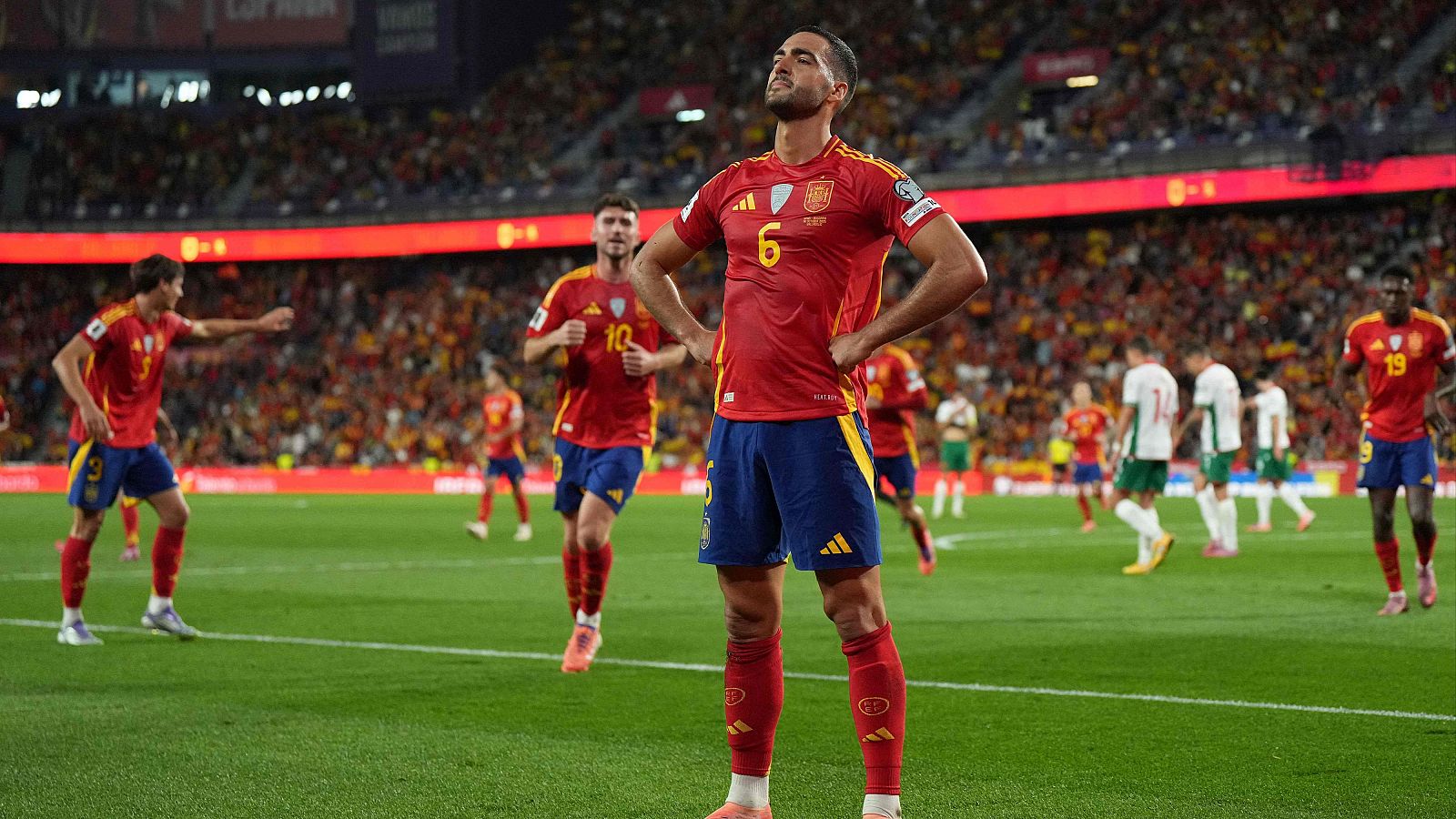 Mikel Merino pone distancias de por medio de cabeza (2-0) - Fútbol | Ver