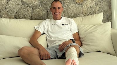 Enric Mas, operado satisfactoriamente de su lesi�n en la pierna izquierda