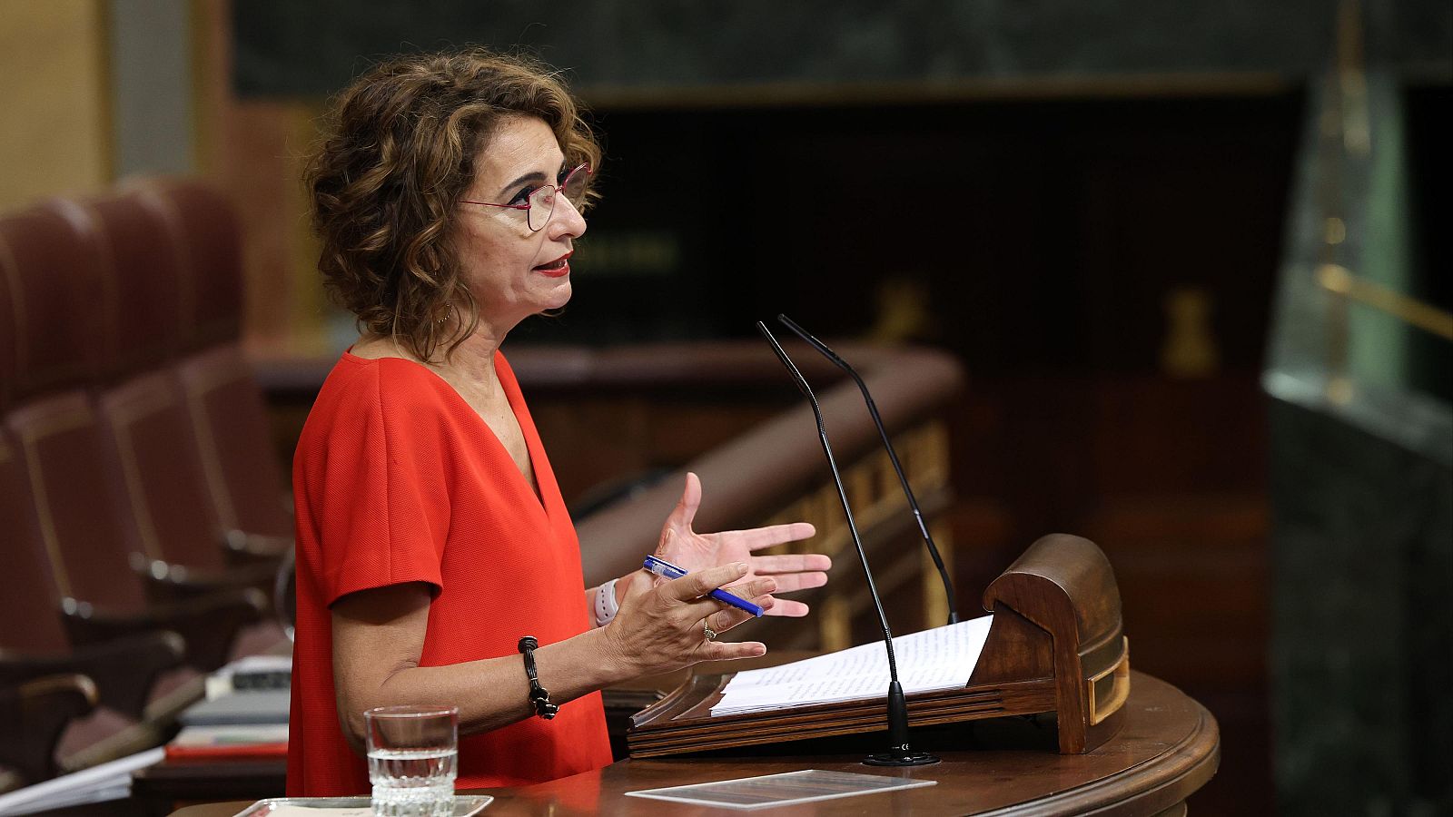 El PSOE critica el "estupor" de Puente por el escaño de Ábalos - Telediario 1 | Ver