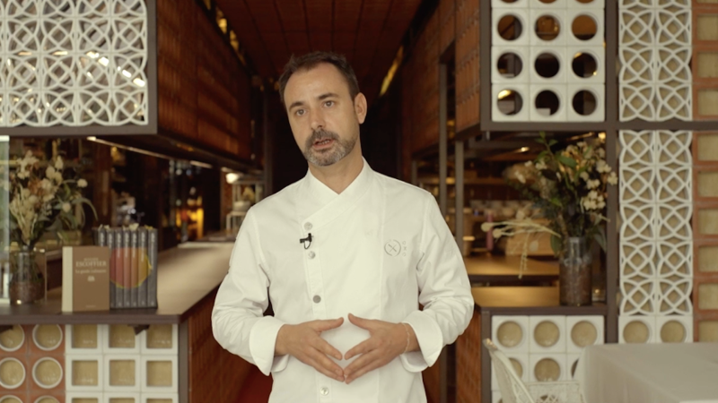 Chefs con estrella Michelin recomiendan algunos de sus libros de cocina favoritos