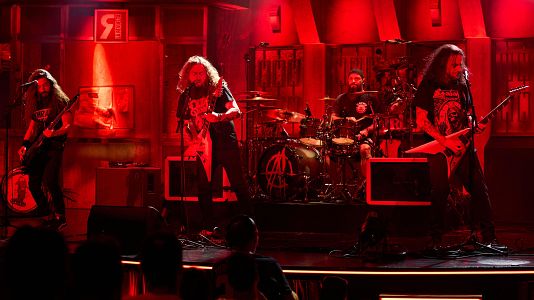 Angelus Ap�trida act�a en directo en La Revuelta 16/10/25