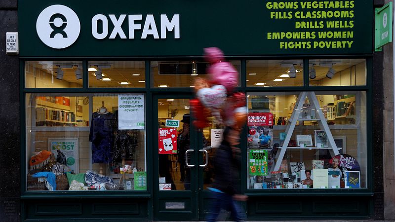 La 'número dos' de Oxfam dimite en pleno escándalo por la contratación de prostitutas en Chad y Haití