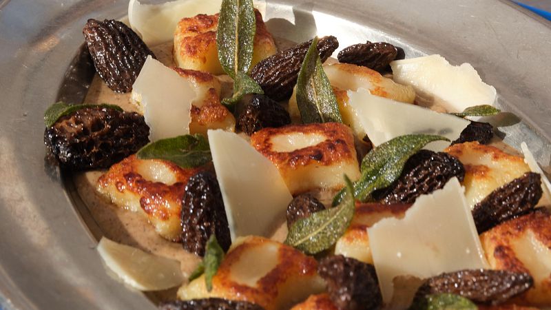 Receta de gnocchi con colmenillas, parmesano y salvia de MasterChef Celebrity 10