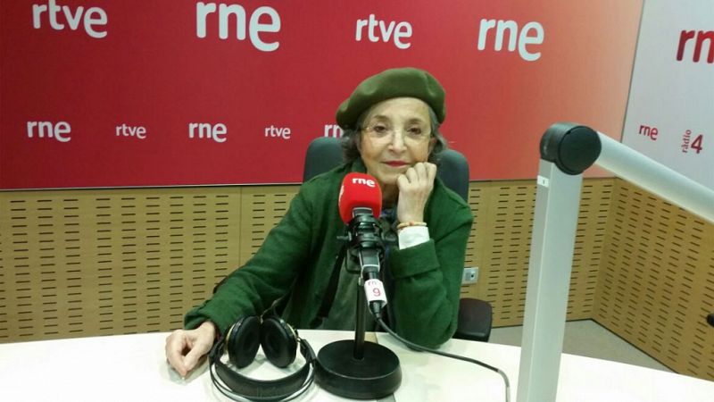 El pintor Joan Ponç, retratado en un libro por su viuda, Mar Corominas