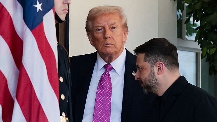 El presidente de Estados Unidos, Donald Trump, recibe al presidente de Ucrania, Volodymyr Zelenskiy, en la Casa Blanca, el 17 de octubre de 2025.