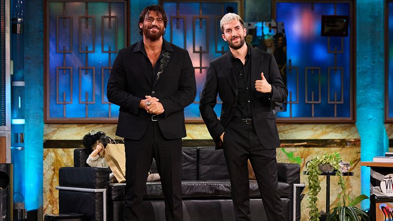 El método de Can Yaman para aprender español... ¡con Broncano como protagonista!: "Me venía abajo" | La Revuelta, directo