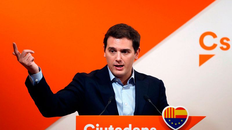 Rivera afirma que Cataluña está paralizada por las disputas separatistas, no por el 155