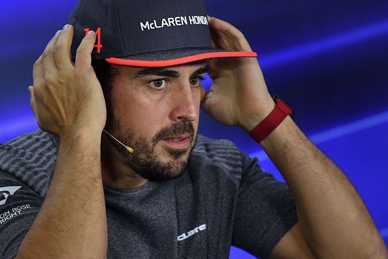 Alonso: "El nuevo coche es genial, muy bonito"