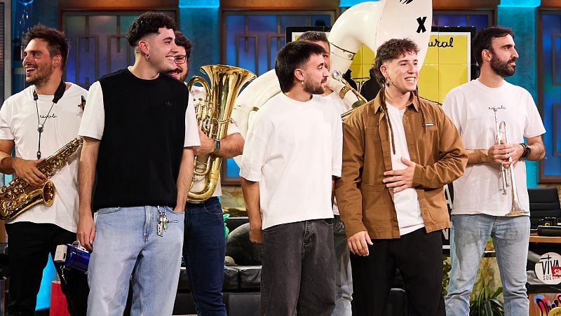 Sanguijuelas del Guadiana, el grupo de la Siberia Extremeña que montó una verbena de pueblo en La Revuelta