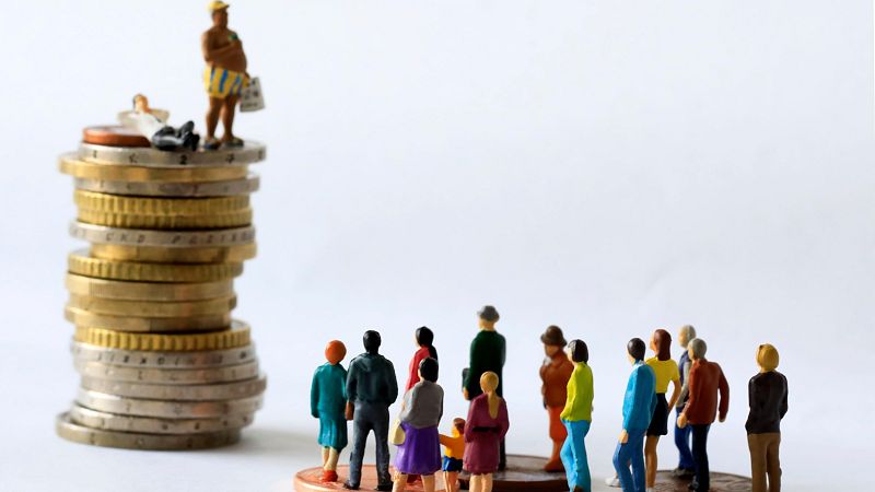 Cáritas alerta de que la exclusión social severa afecta a 4,3 millones de personas y un tercio son menores