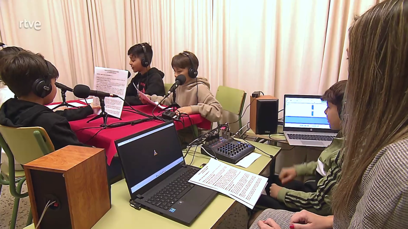 Radio 5 se abre a las radios escolares de primaria y secundaria en el nuevo curso 2025-2026