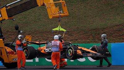 Piastri estrella muchas de sus opciones al Mundial en la carrera al sprint de Brasil y Norris gana para ser m�s l�der