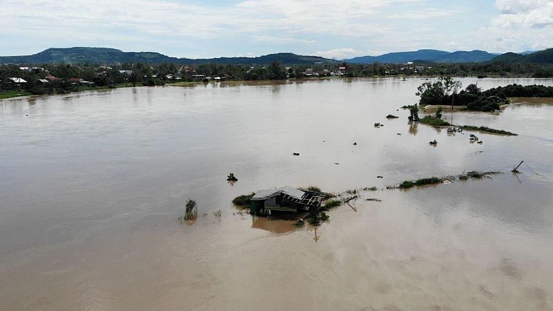 El tifón Kalmaegi se degrada a depresión tropical tras dejar cinco muertos en Vietnam y más de 180 en Filipinas