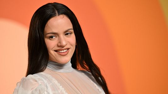 Rosala posa durante una fiesta de los Oscar