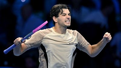 Finales ATP 2025: Taylor Fritz vence a Lorenzo Musetti