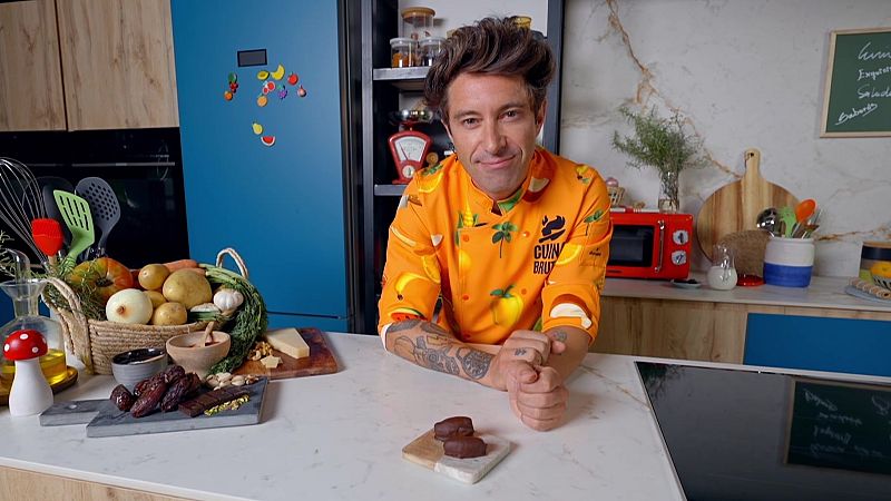 Tasta unes postres saludables amb la recepta de dtils farcits de pistatxo del Chef Bosquet