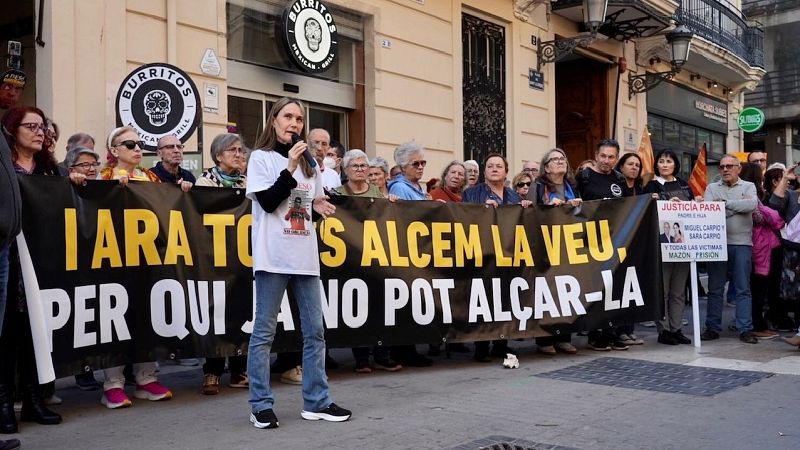 Víctimas de la dana reclaman prisión para Mazón tras su comparecencia en Les Corts: "No ha dicho ni una verdad"