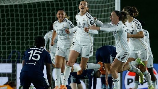 Caroline Weir marca al Pars FC