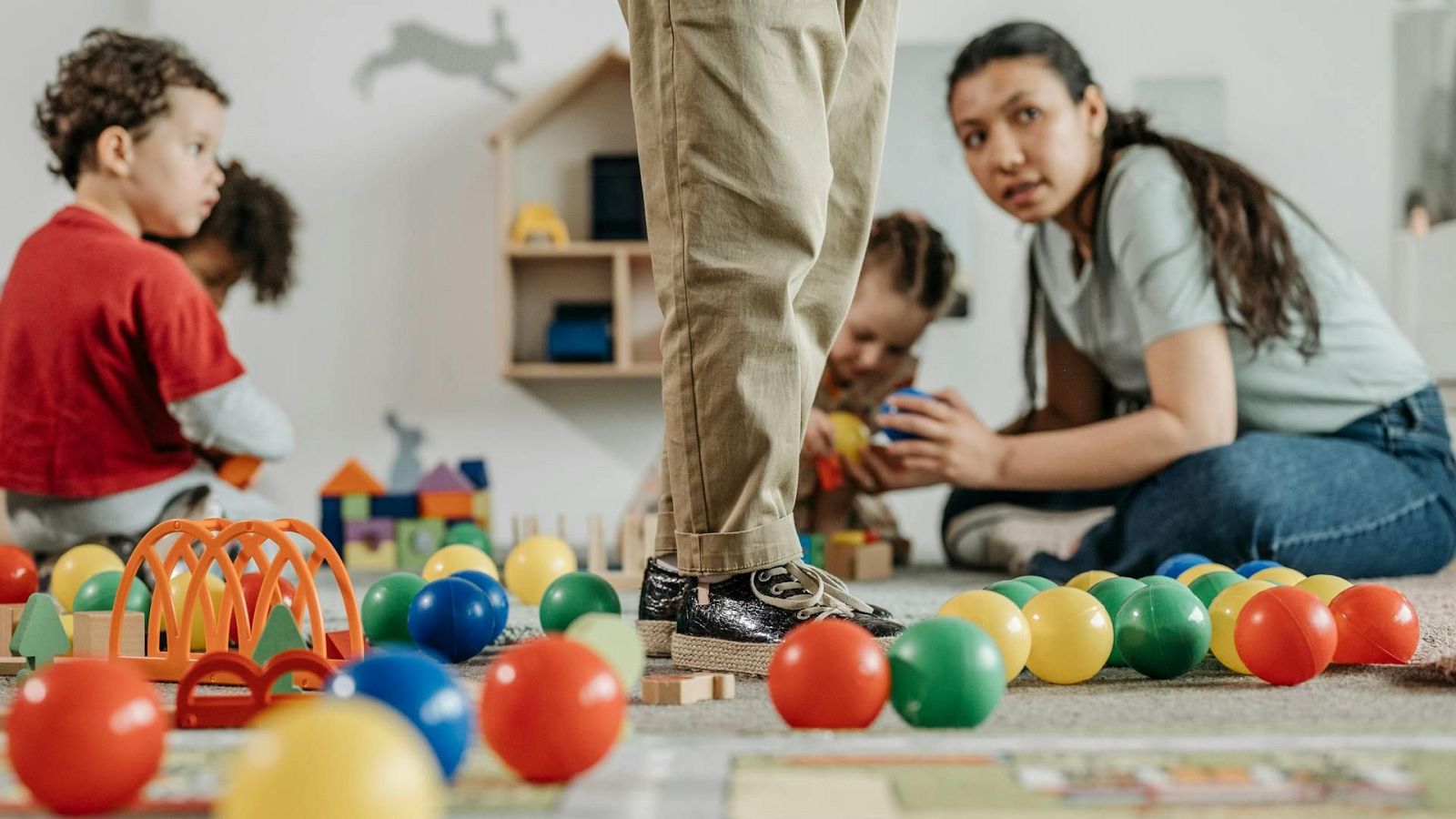 Bebés se escapan de una guardería - Mañaneros 360 | Ver