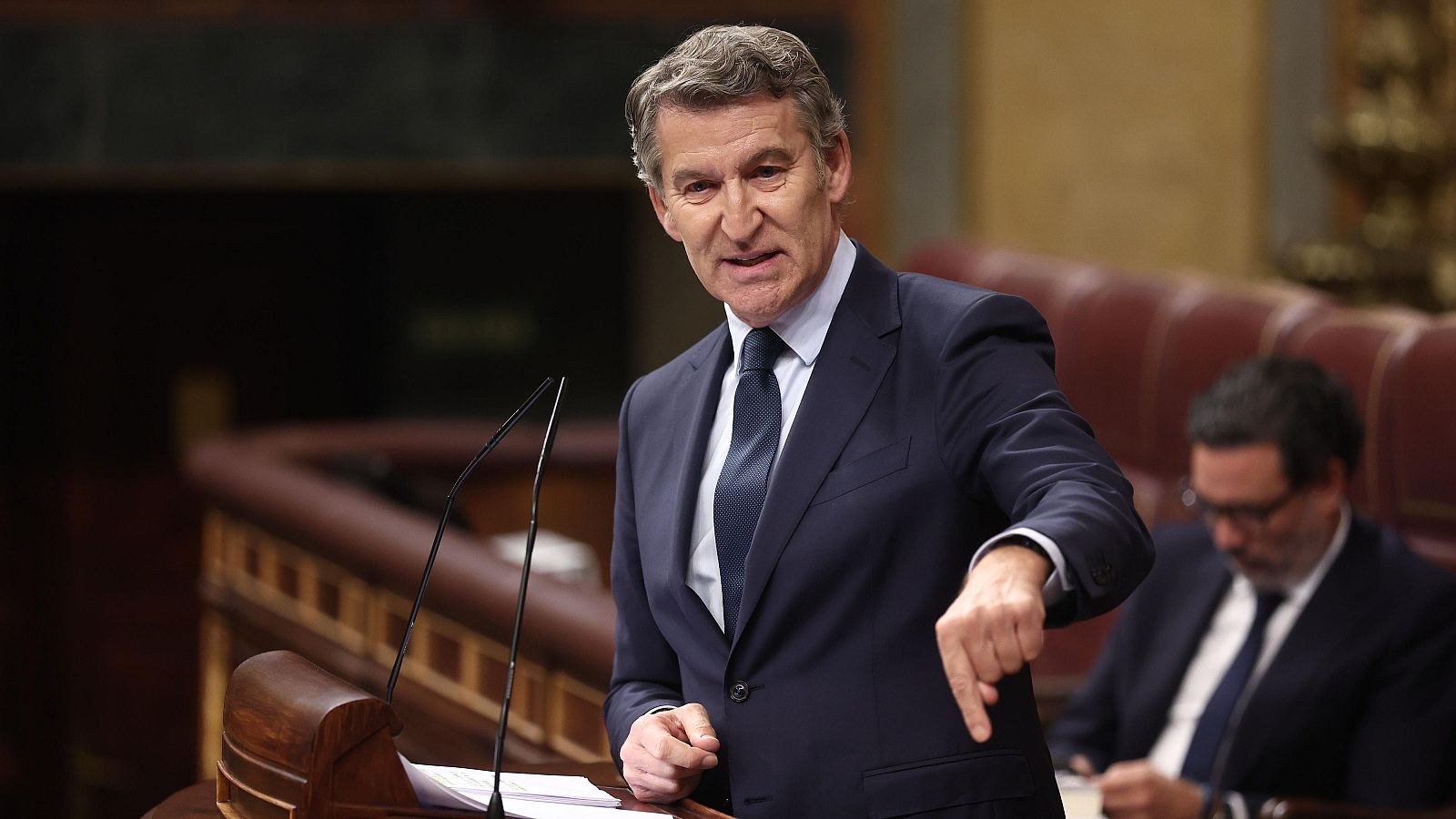 Feijóo pide a Sánchez que no cuente con el PP "para nada" - Informativo 24h | Ver