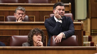 El portavoz de ERC en el Congreso, Gabriel Rufin (d), en el Congreso de los Diputados