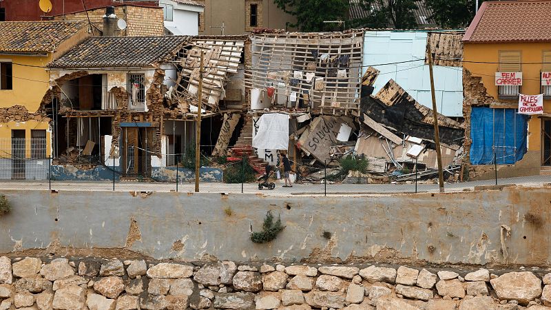 Las llamadas a teleasistencia de los mayores fallecidos en la dana: "Estoy muy asustada, me está entrando agua en casa"