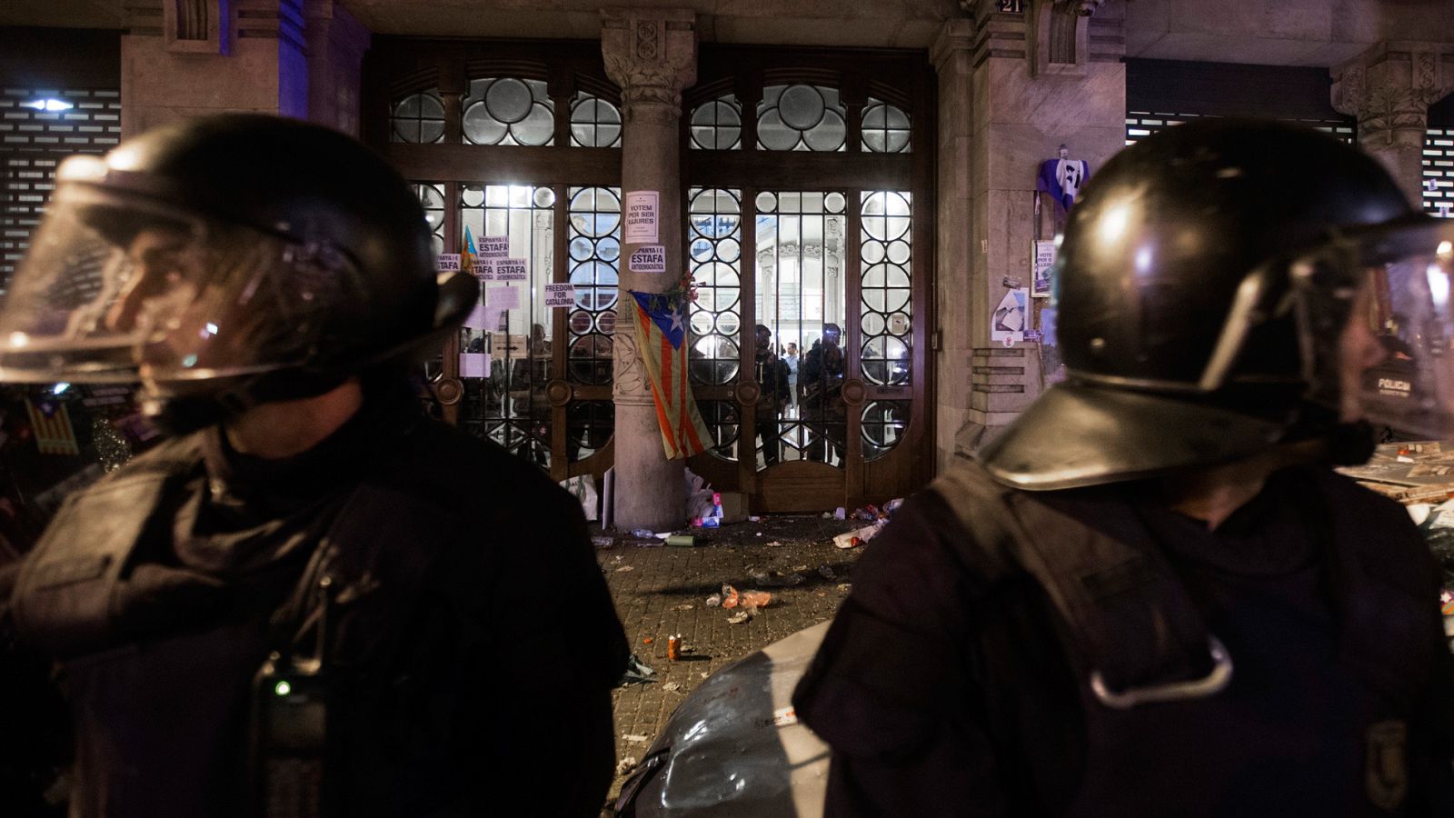 El juez Llarena investiga 47 comunicaciones entre Jordi Sánchez y Trapero