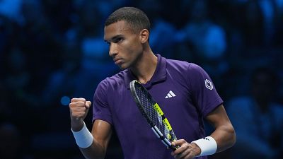 Auger-Aliassime soprende a Zverev y ser� el rival de Alcaraz en semifinales de las ATP Finals