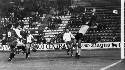Santillana inaugur el marcador en el Espaa 12-1 Malta, disputado en el estadio Benito Villamarn.