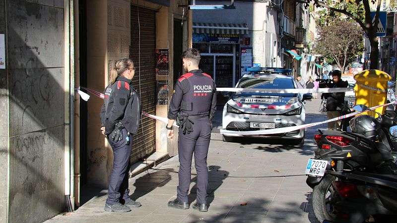 Detingut per violncia domstica el fill de la dona que ha mort en caure per una finestra a l'Hospitalet