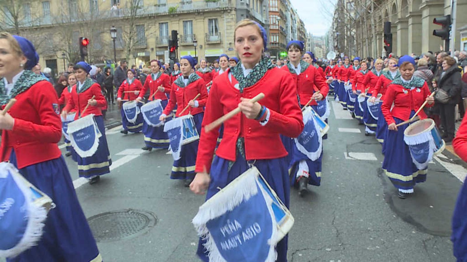 Comando Actualidad - Al calor de la fiesta - ver ahora