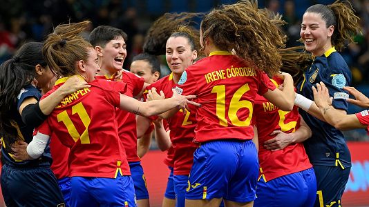 Espaa celebra su tercera Eurocopa de ftbol sala femenino