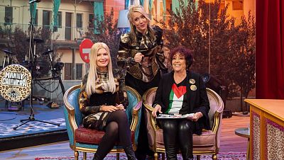 La periodista Maruja Torres y la diseadora Maya Hasen, este domingo en 'Al cielo con ella'