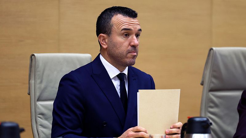 Momp� niega que el ES-Alert estuviese preparado a las 18:37 y Camarero defiende que la teleasistencia funcion�