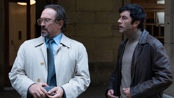 Quines son los actores que dan vida a los personajes de La Frontera?