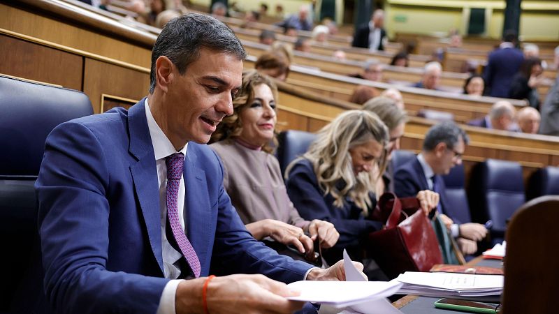 Sánchez vuelve a dar la cara por García Ortiz ante un crítico Feijóo: "Este Gobierno está siempre con la verdad"