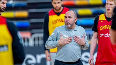 La era de Chus Mateo echa a andar ante Dinamarca en la clasificaci�n para el Mundial 2027