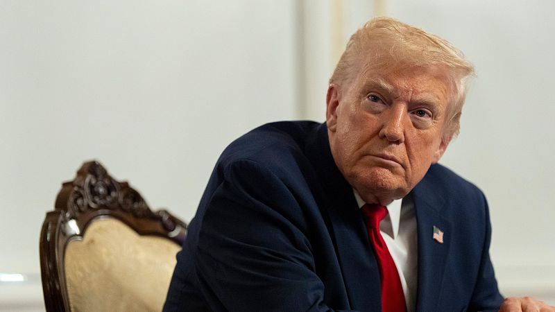 Trump anuncia "medidas terrestres" contra presuntos narcotraficantes venezolanos